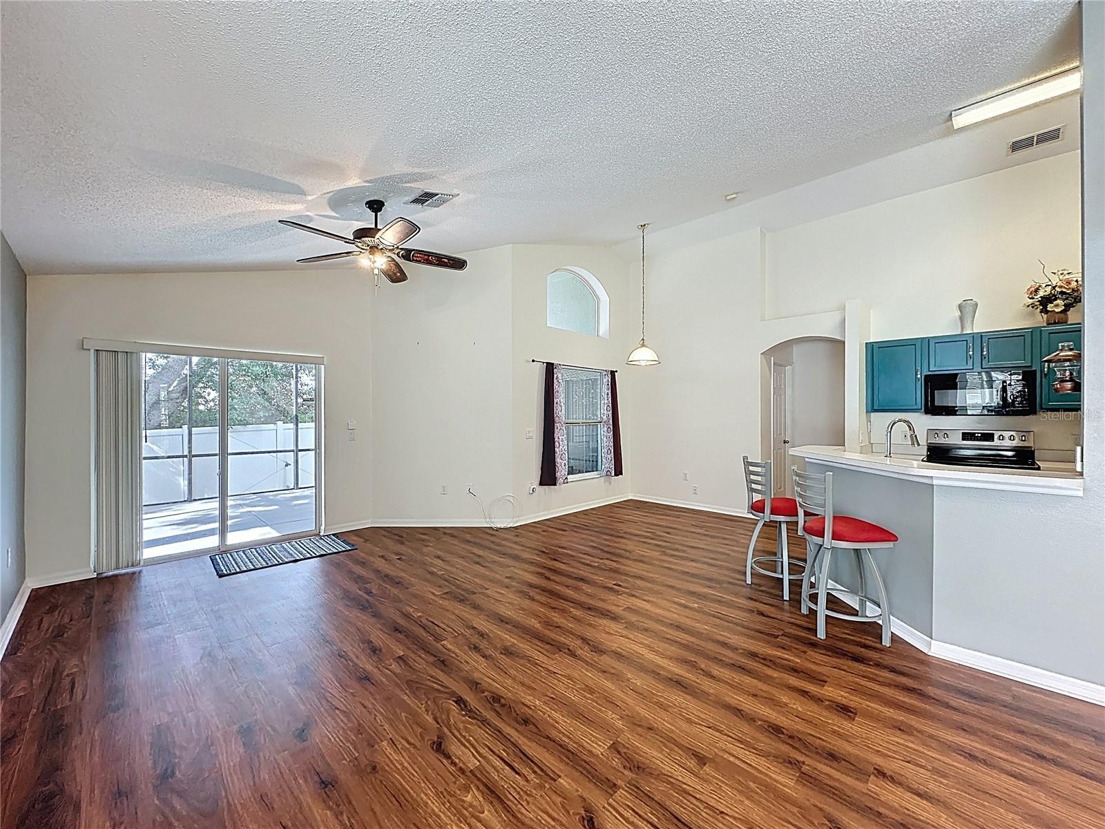 SOUTHERN DUNES/HEMINGWAY PLACE PH 02 - Residential