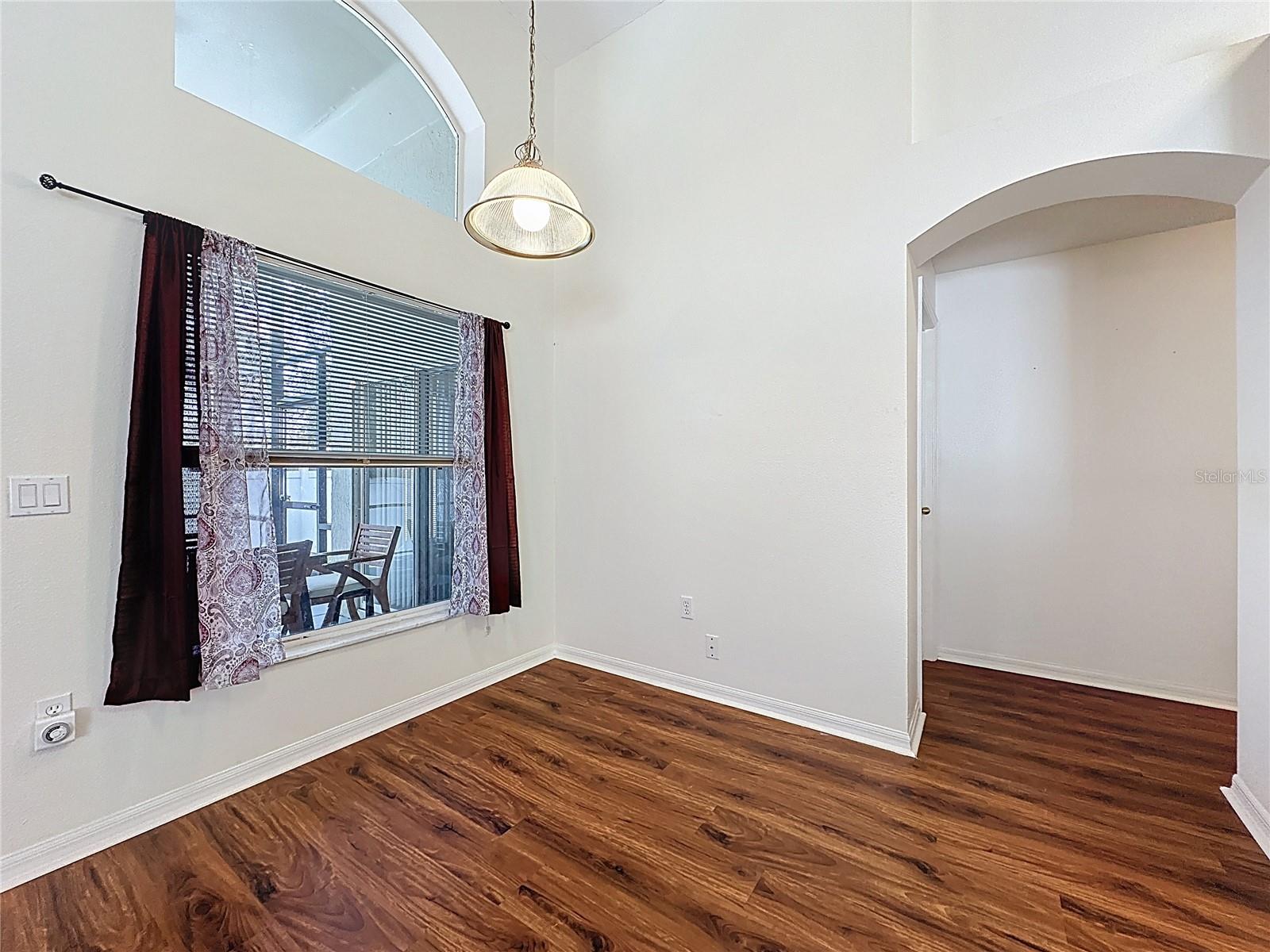 SOUTHERN DUNES/HEMINGWAY PLACE PH 02 - Residential