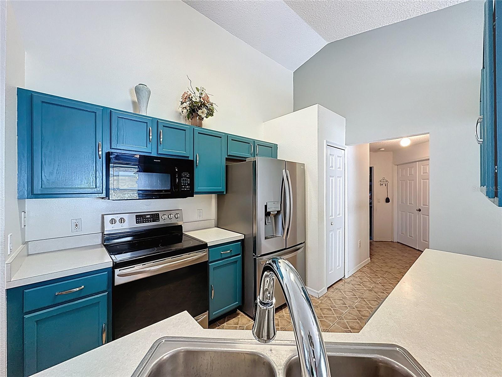 SOUTHERN DUNES/HEMINGWAY PLACE PH 02 - Residential