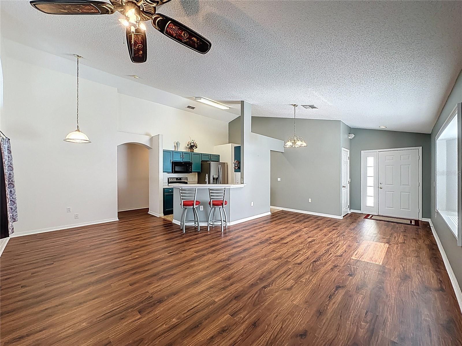 SOUTHERN DUNES/HEMINGWAY PLACE PH 02 - Residential