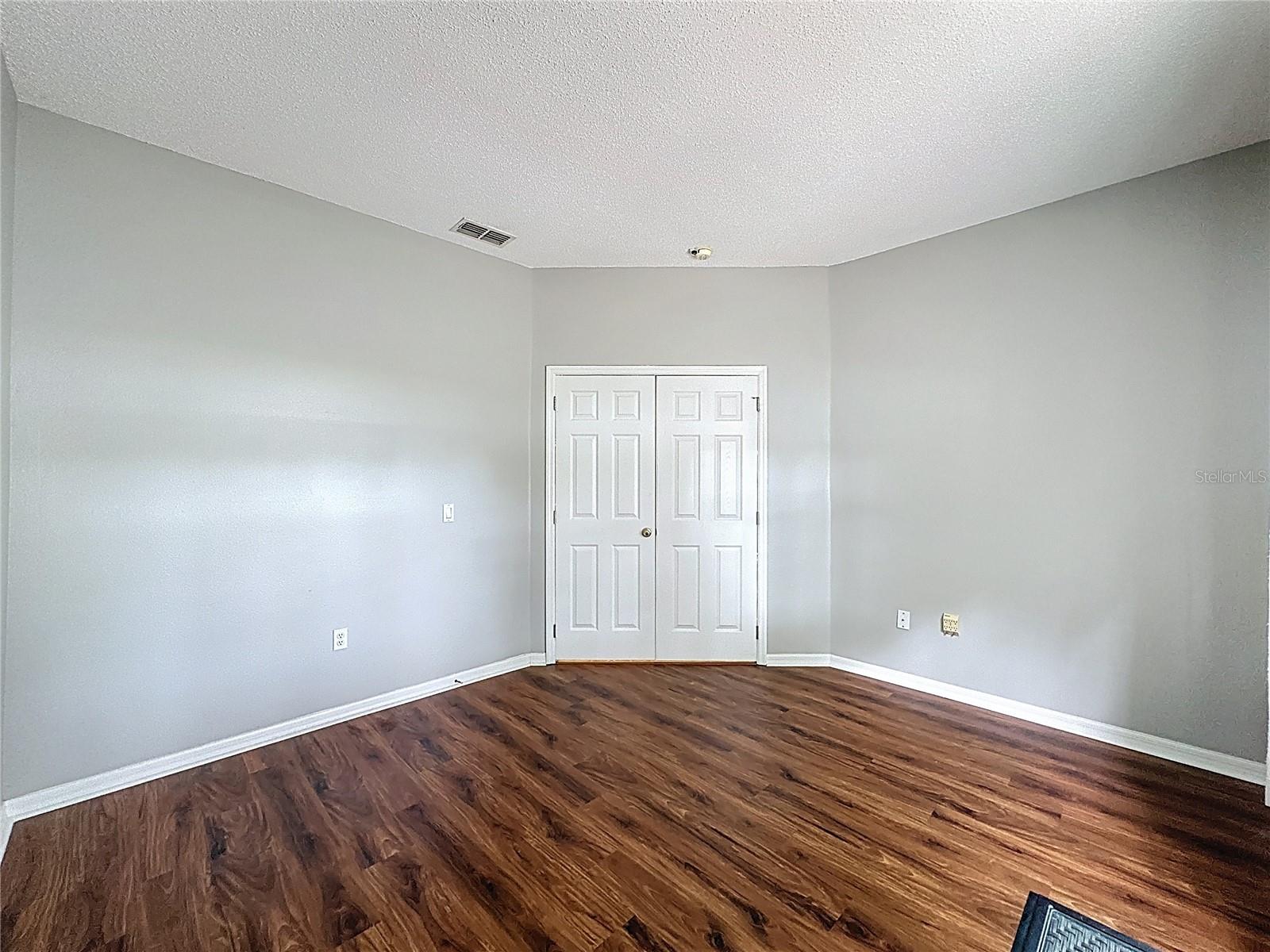 SOUTHERN DUNES/HEMINGWAY PLACE PH 02 - Residential