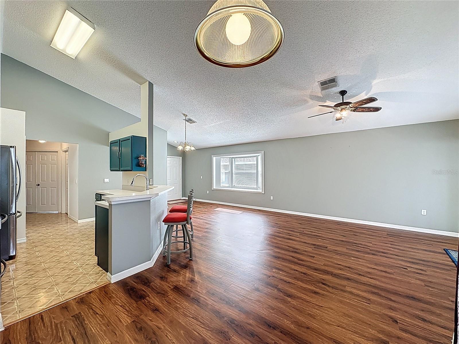 SOUTHERN DUNES/HEMINGWAY PLACE PH 02 - Residential