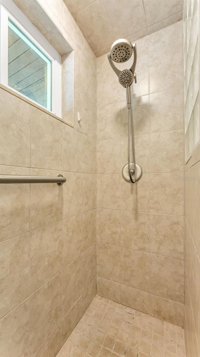 BELLAIRE PARK - Residential