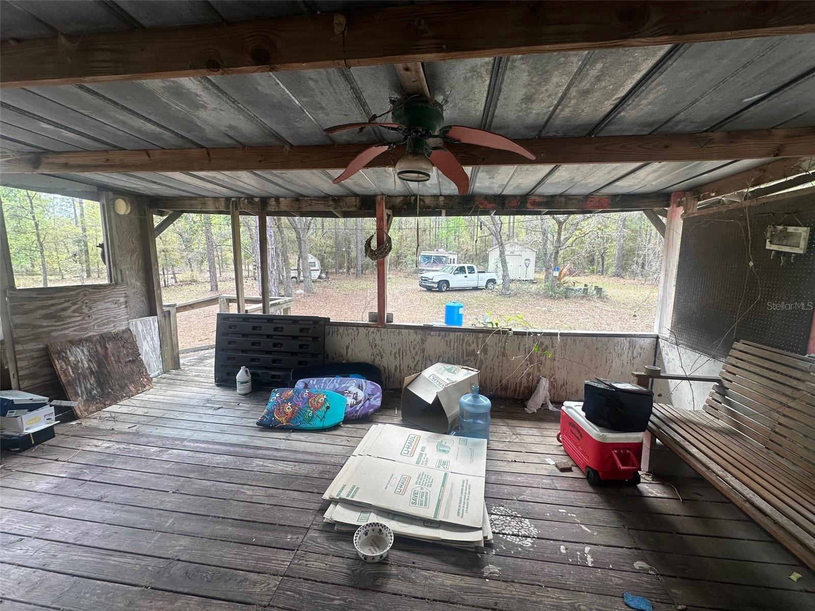 LAKE TROPICANA RANCHETTES - Residential