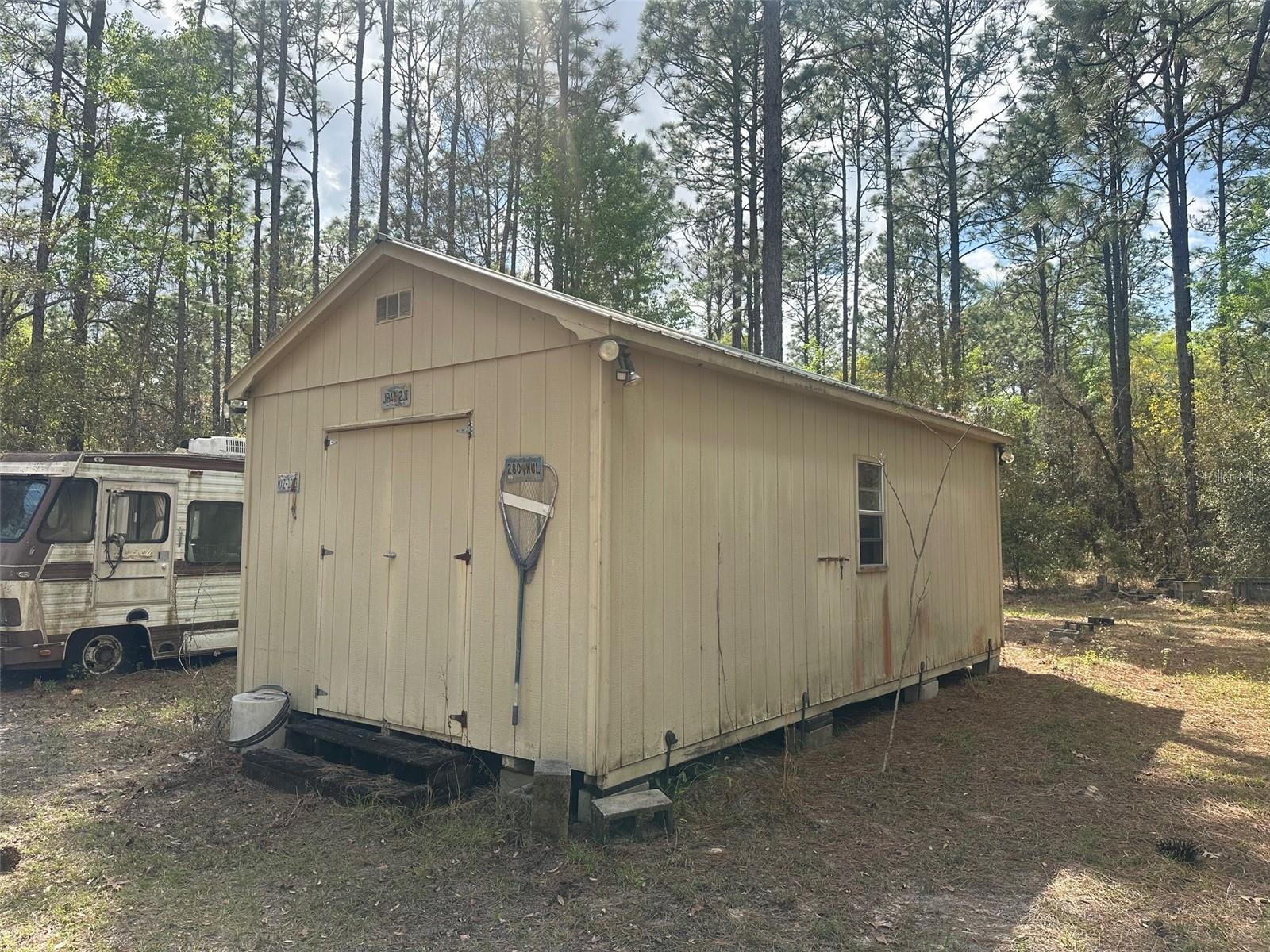 LAKE TROPICANA RANCHETTES - Residential