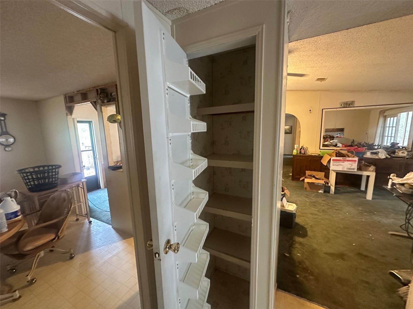 LAKE TROPICANA RANCHETTES - Residential