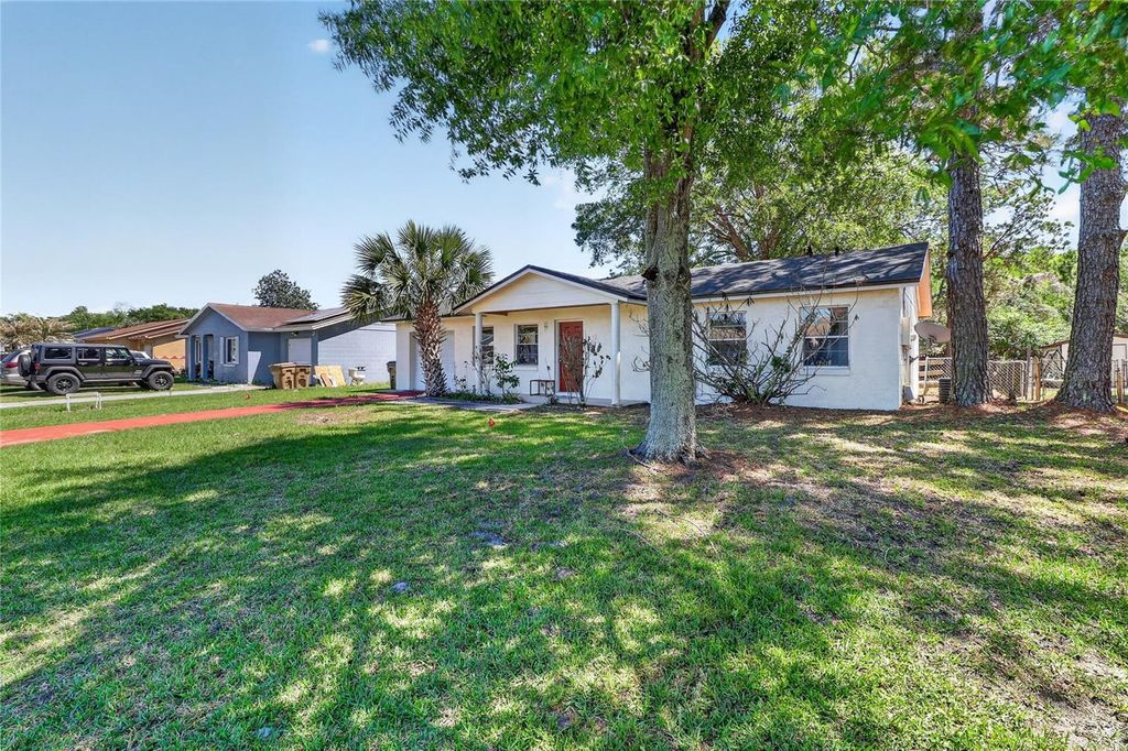 Photo of 312 La Paz Drive, Kissimmee, FL 34743 (MLS # L4961194)
