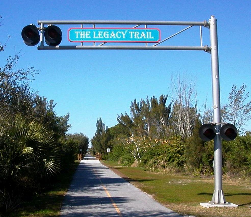 PELICAN POINTE GOLF & COUNTRY CLUB - Residential