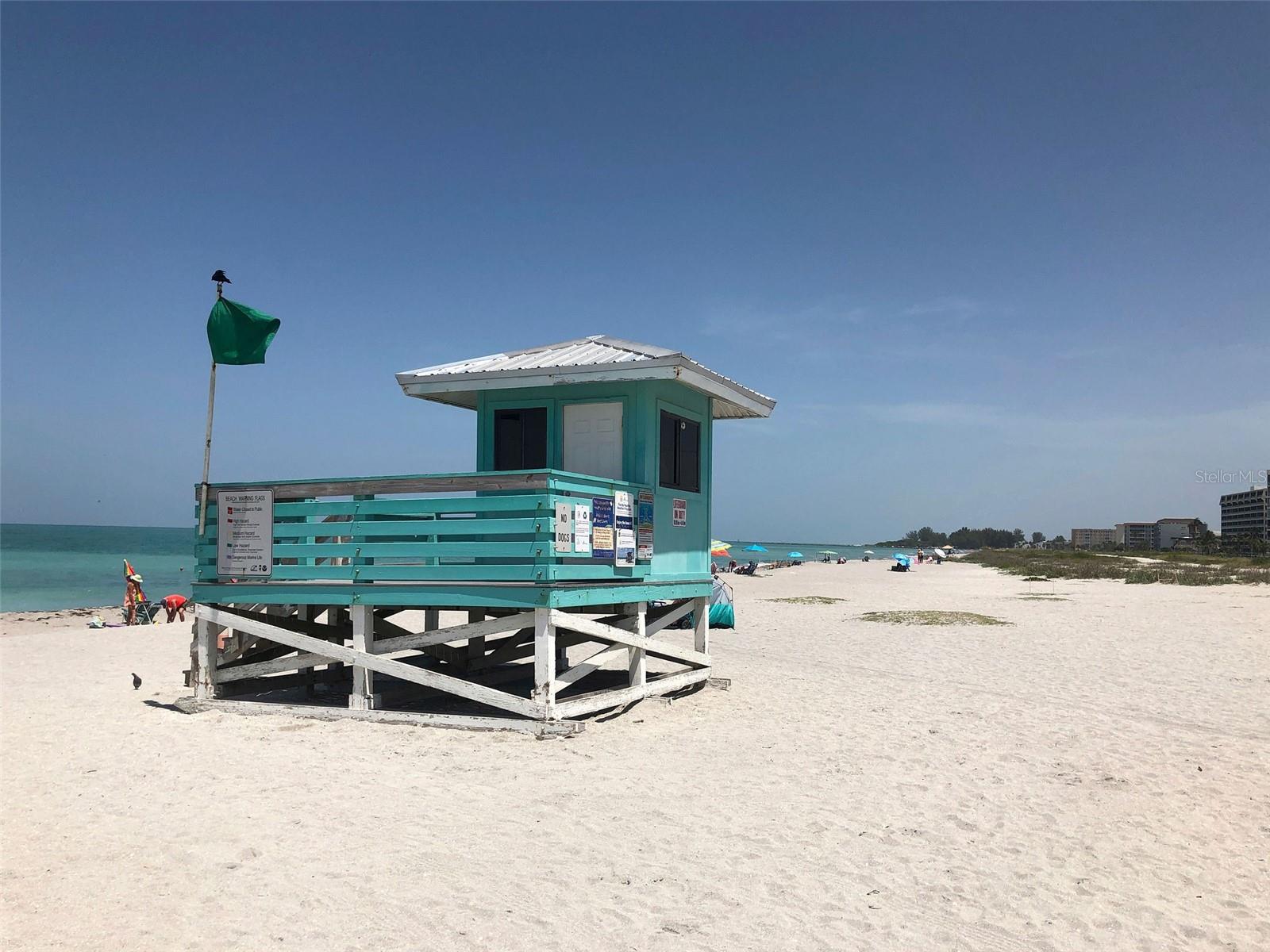PELICAN POINTE GOLF & COUNTRY CLUB - Residential
