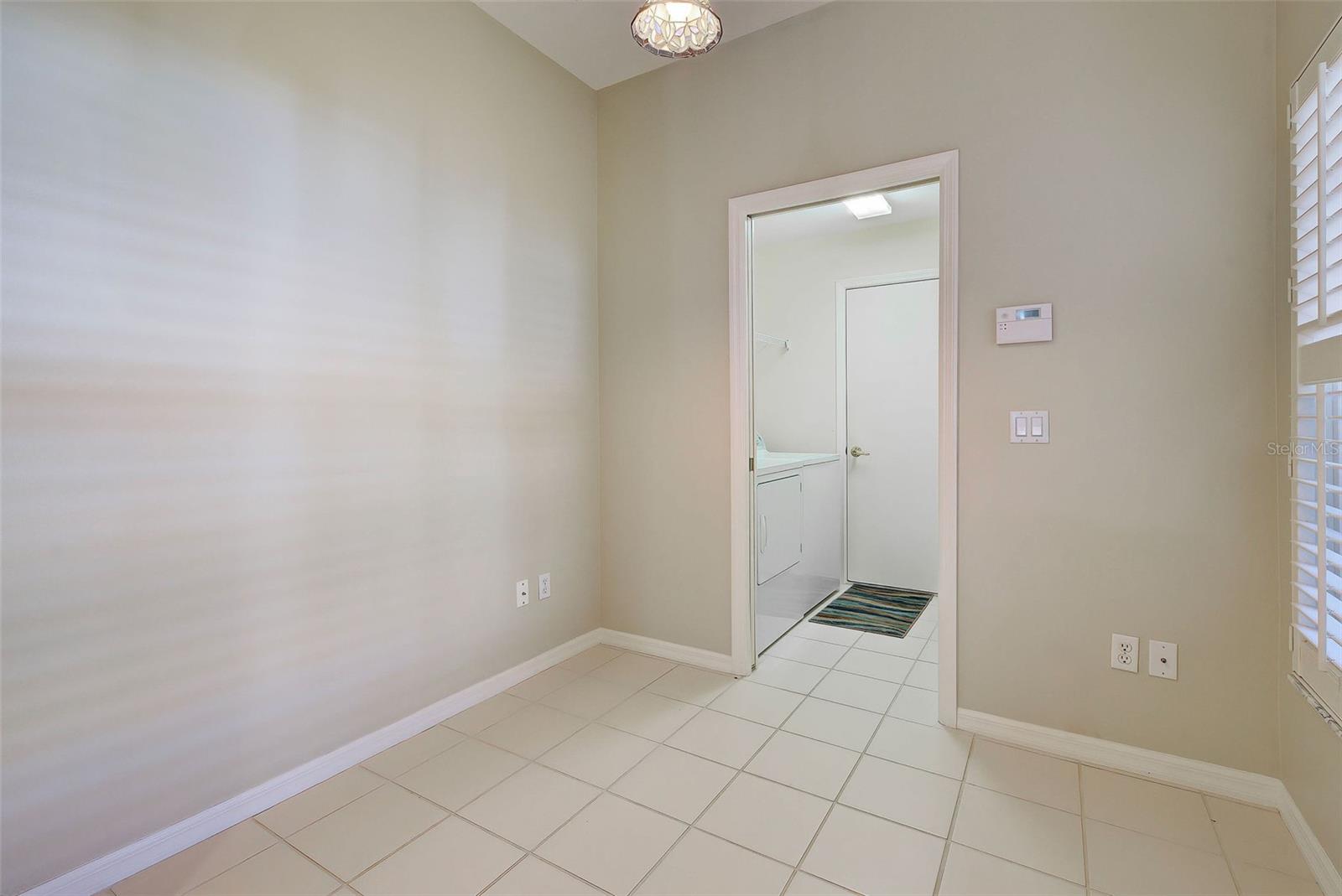 PELICAN POINTE GOLF & COUNTRY CLUB - Residential