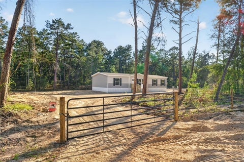 Tiny photo for 14470 SE 8th Street, Williston, FL 32696 (MLS # OM734528)