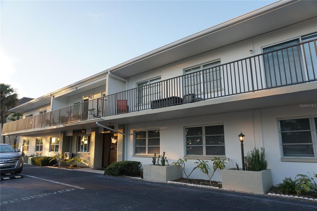 Photo of 3753 46th Avenue S #12, St Petersburg, FL 33711 (MLS # TB8455051)