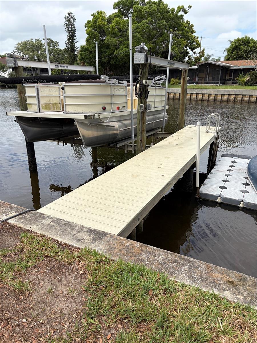 WATERFRONT ESTATES UNIT 1 - Residential