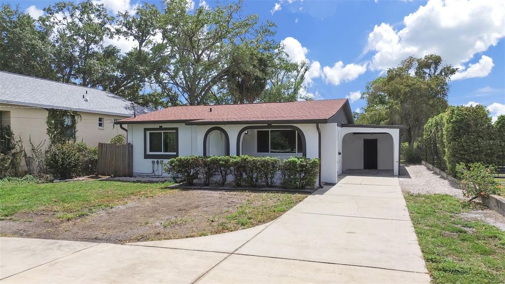 Photo of 8914 Memorial Highway, Tampa, FL 33615 (MLS # TB8496220)