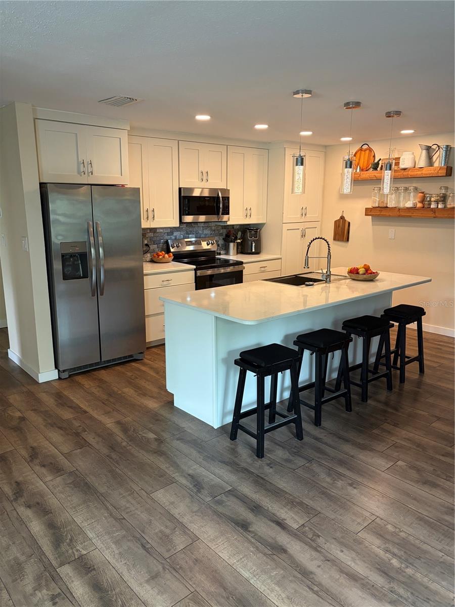 WATERFRONT ESTATES UNIT 1 - Residential