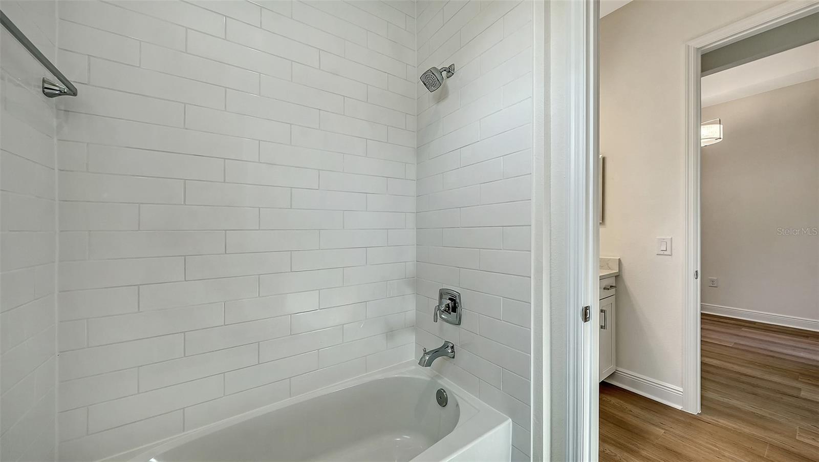 AVELINA WELLEN PARK VILLAGE F-2 - Residential