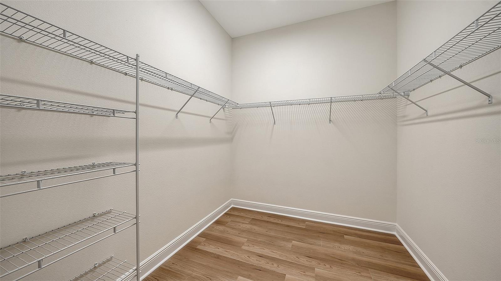 AVELINA WELLEN PARK VILLAGE F-2 - Residential