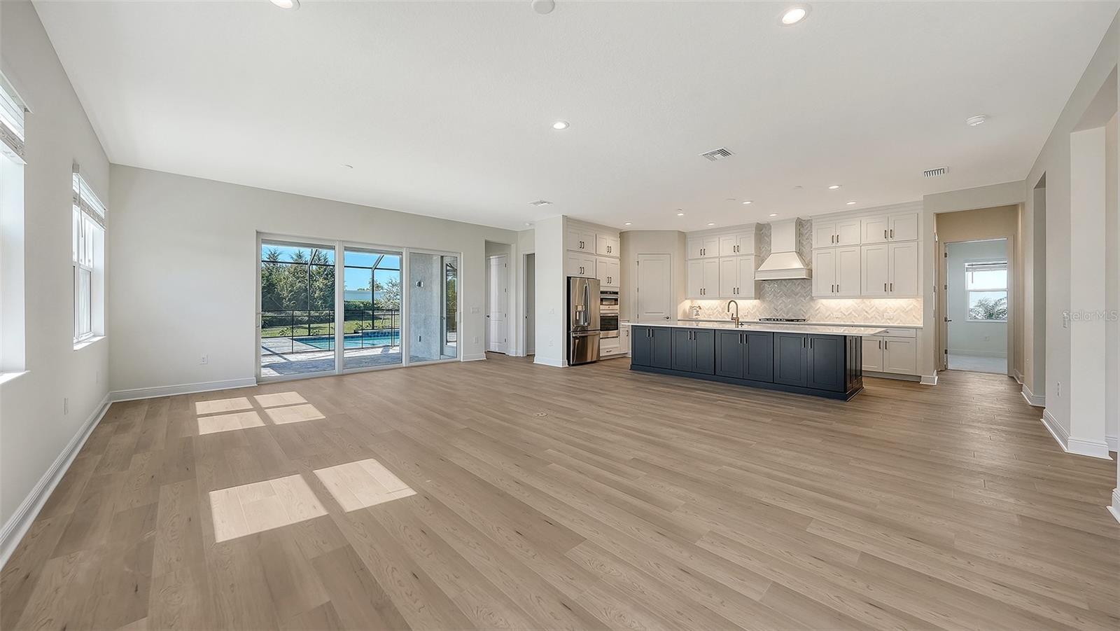 AVELINA WELLEN PARK VILLAGE F-2 - Residential