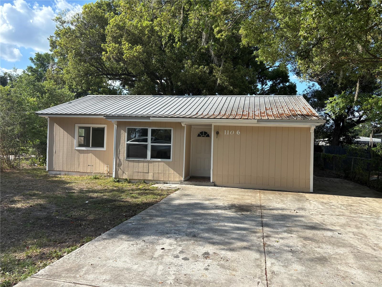 (Price Reduction) Welcome to 1106 Woodlawn Ave., Plant City, FL 33563—a perfect starter home or investment opportunity! This home offers over 1,200 sq. ft. of living space, featuring 4 bedrooms and 1 full bathroom. With tile flooring throughout, maintenance is a breeze and comfort is guaranteed.
Enjoy the outdoors on the back patio and take advantage of the spacious yard—ideal for entertaining, gardening, or relaxing evenings. Located just minutes from I-4, you’ll have quick access to both Tampa and Orlando, making commuting or weekend getaways a breeze.
Don’t miss this opportunity to own a great home in a convenient location. Call today to schedule your private showing!