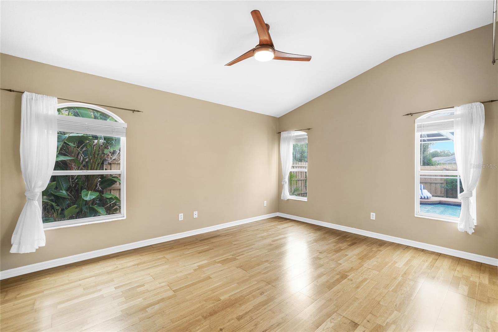 LAKE SHORE RANCH PH I - Residential