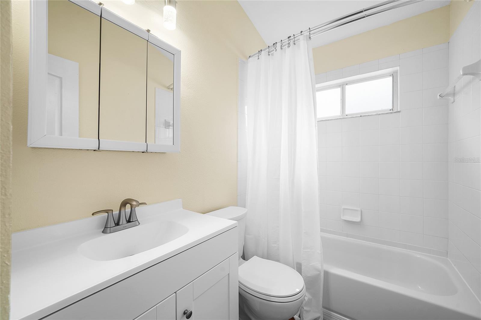 LAKE SHORE RANCH PH I - Residential