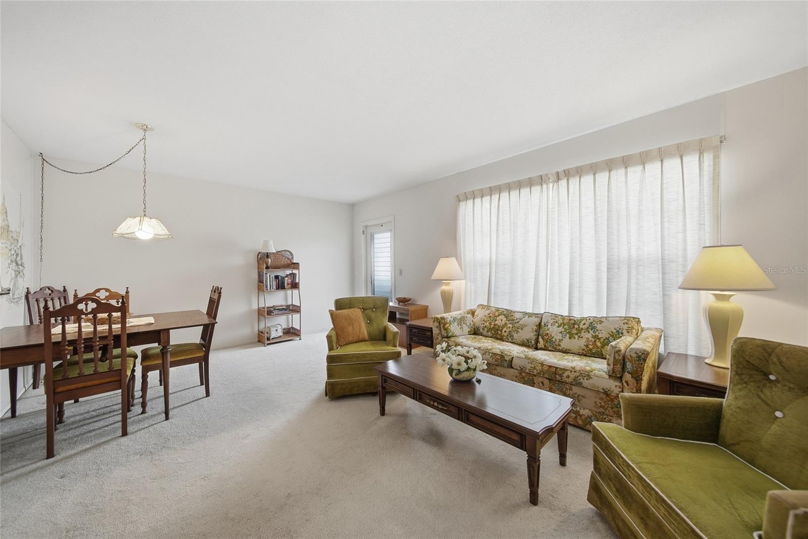 2042 AUSTRALIA WAY W 34