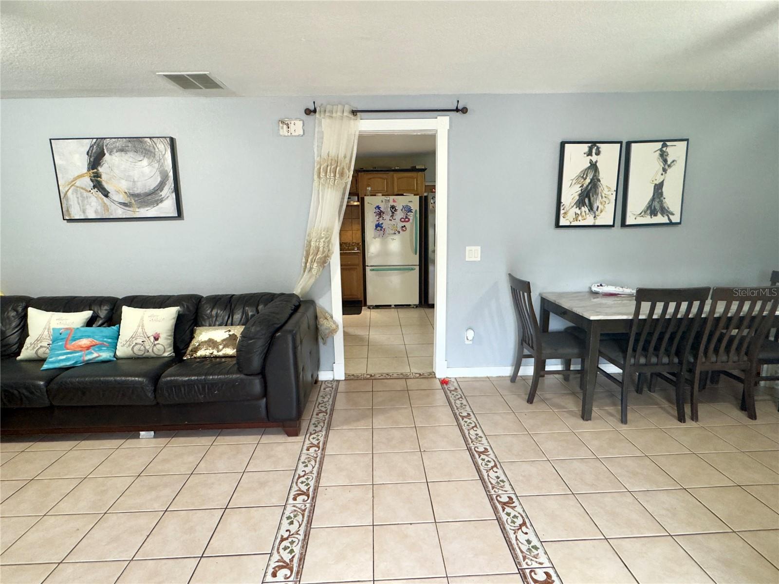 1485 N LYNDELL DRIVE