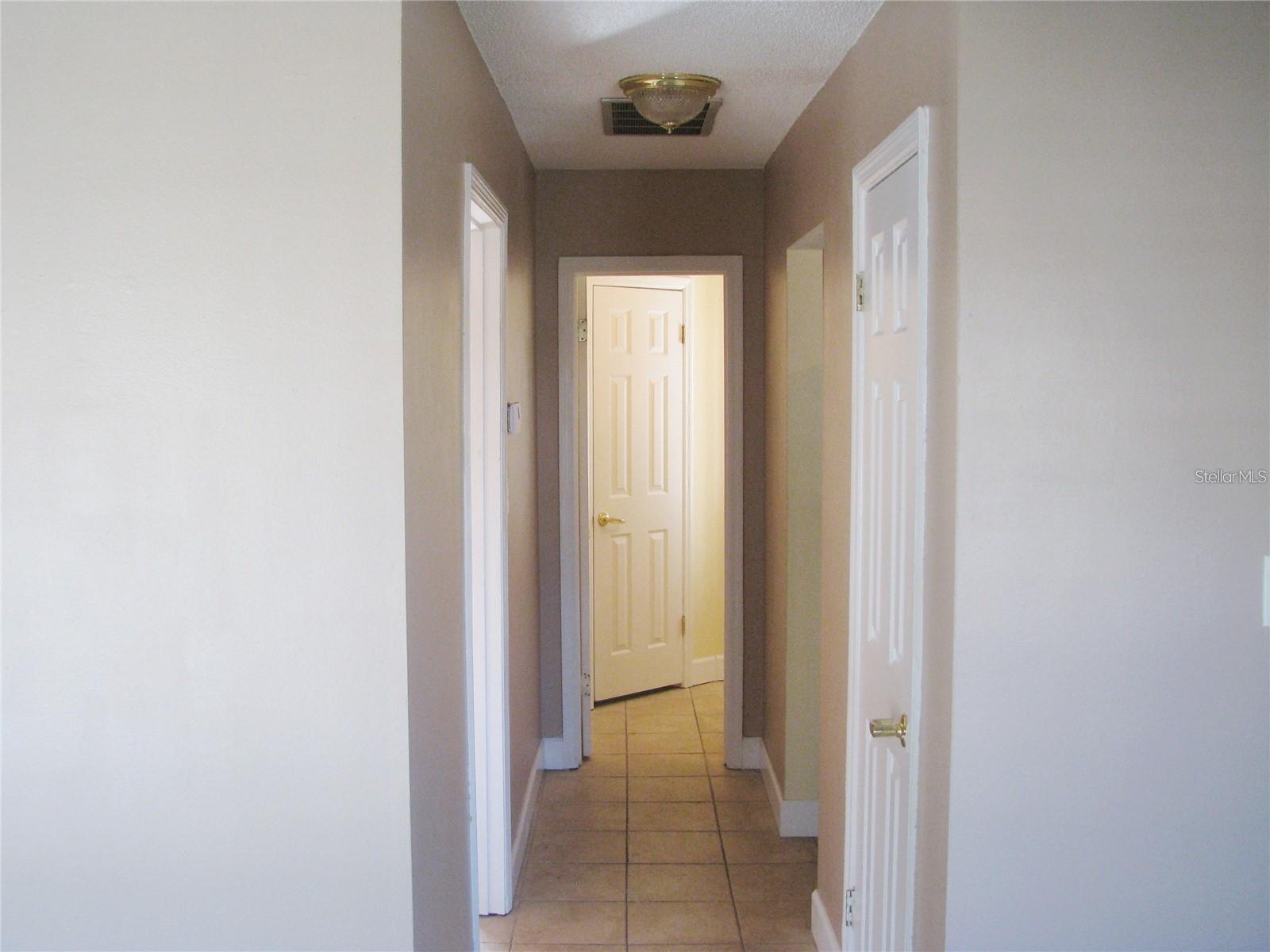 LAKE HOWELL ARMS CONDO - Residential Lease