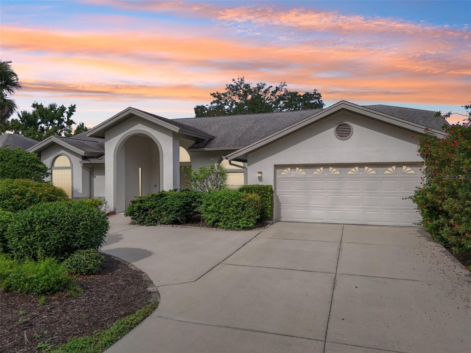 CHIMNEY CREEK - Residential