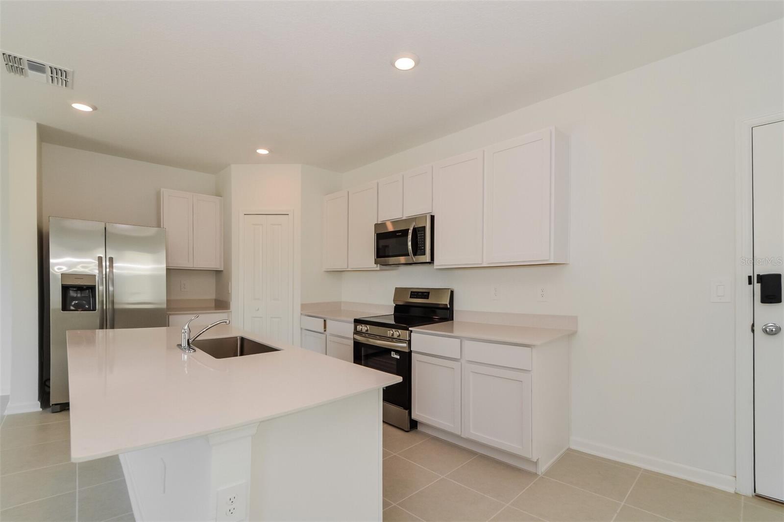 PEACE CRK RESERVE - Residential Lease