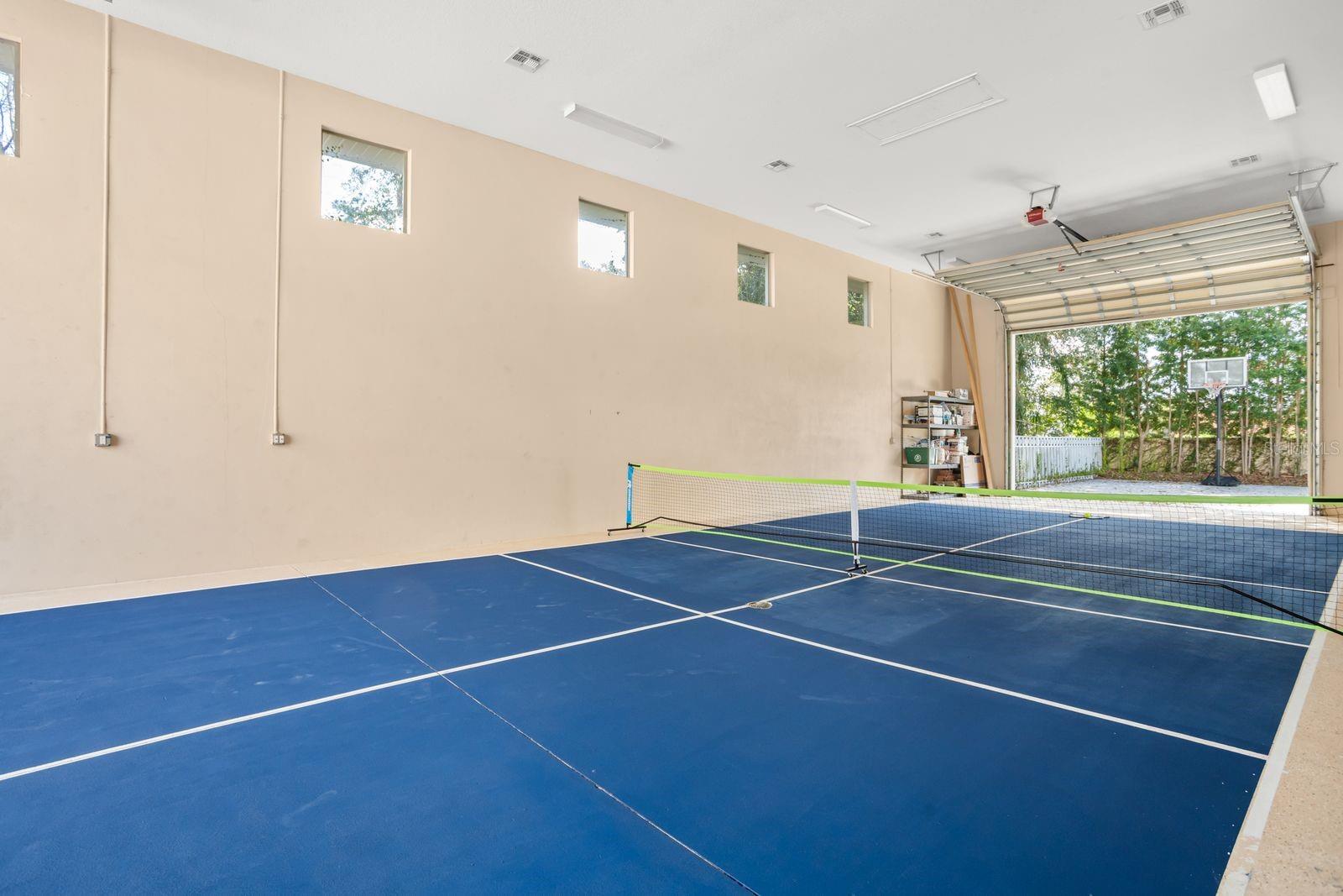 BAY HILL - Residential