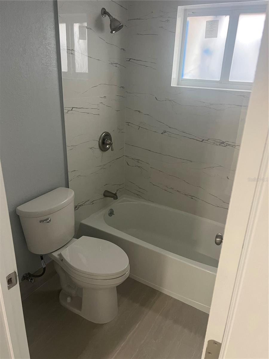 ARLINGTON PARK 11-52 B - Residential