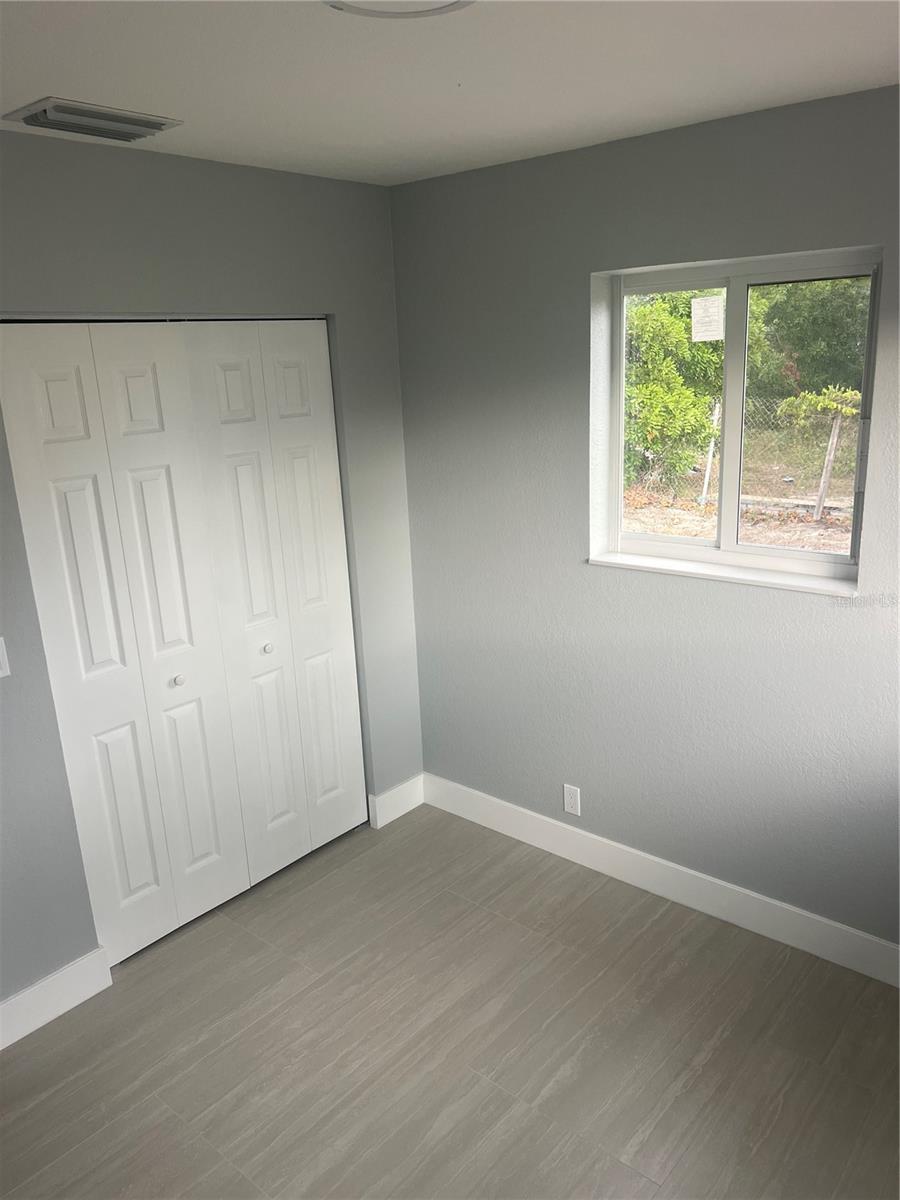 ARLINGTON PARK 11-52 B - Residential