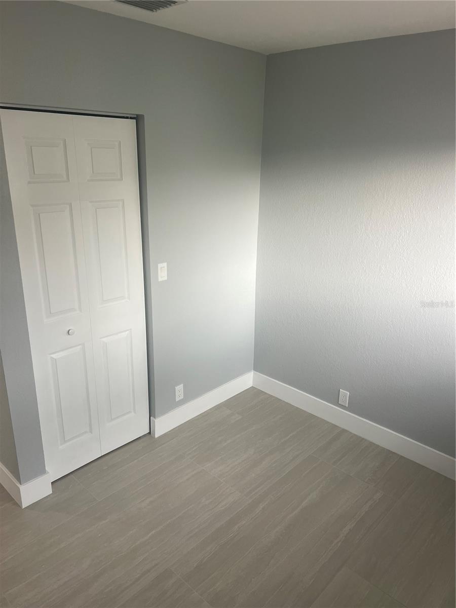 ARLINGTON PARK 11-52 B - Residential