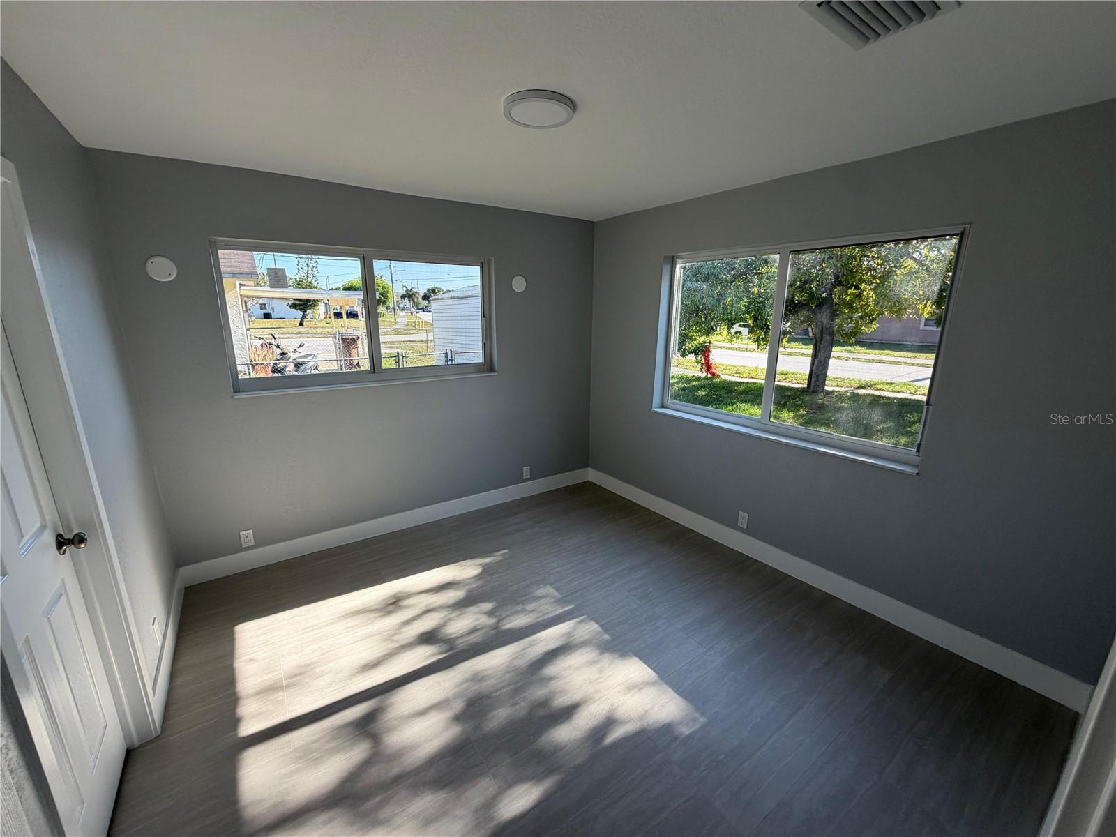 ARLINGTON PARK 11-52 B - Residential