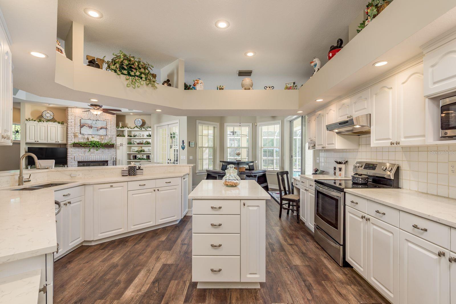 RIVIERA - Residential