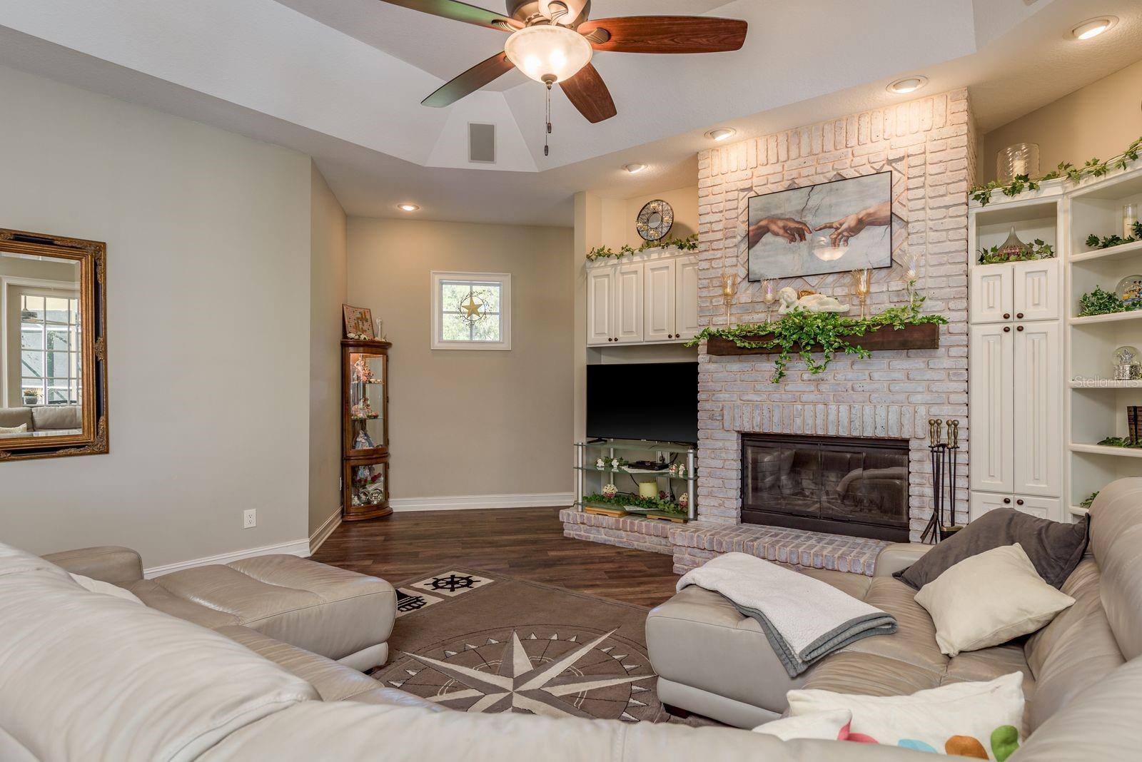 RIVIERA - Residential