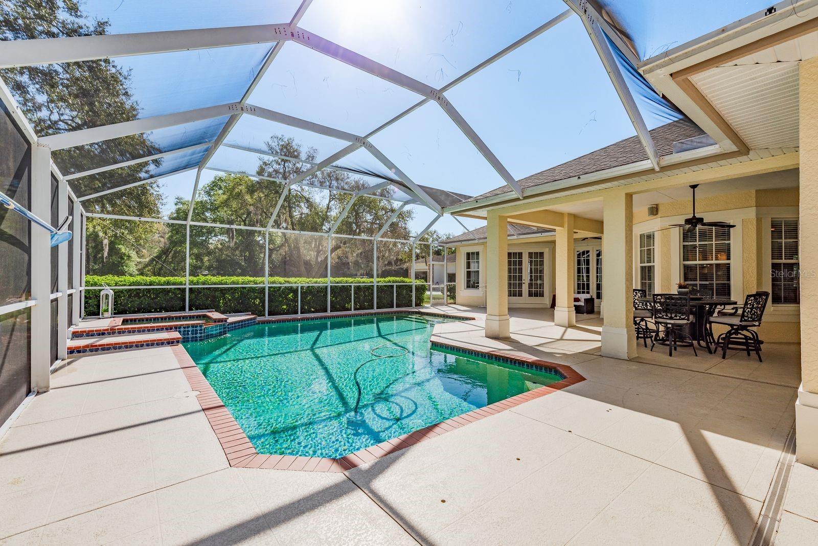 RIVIERA - Residential