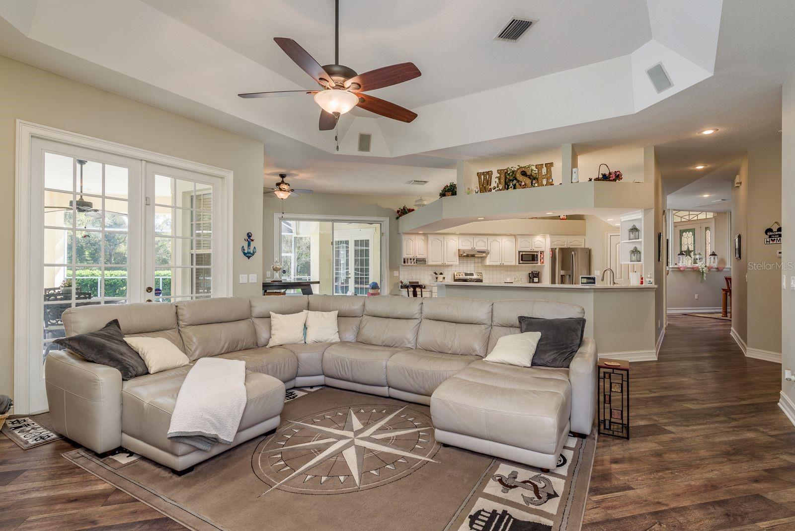 RIVIERA - Residential