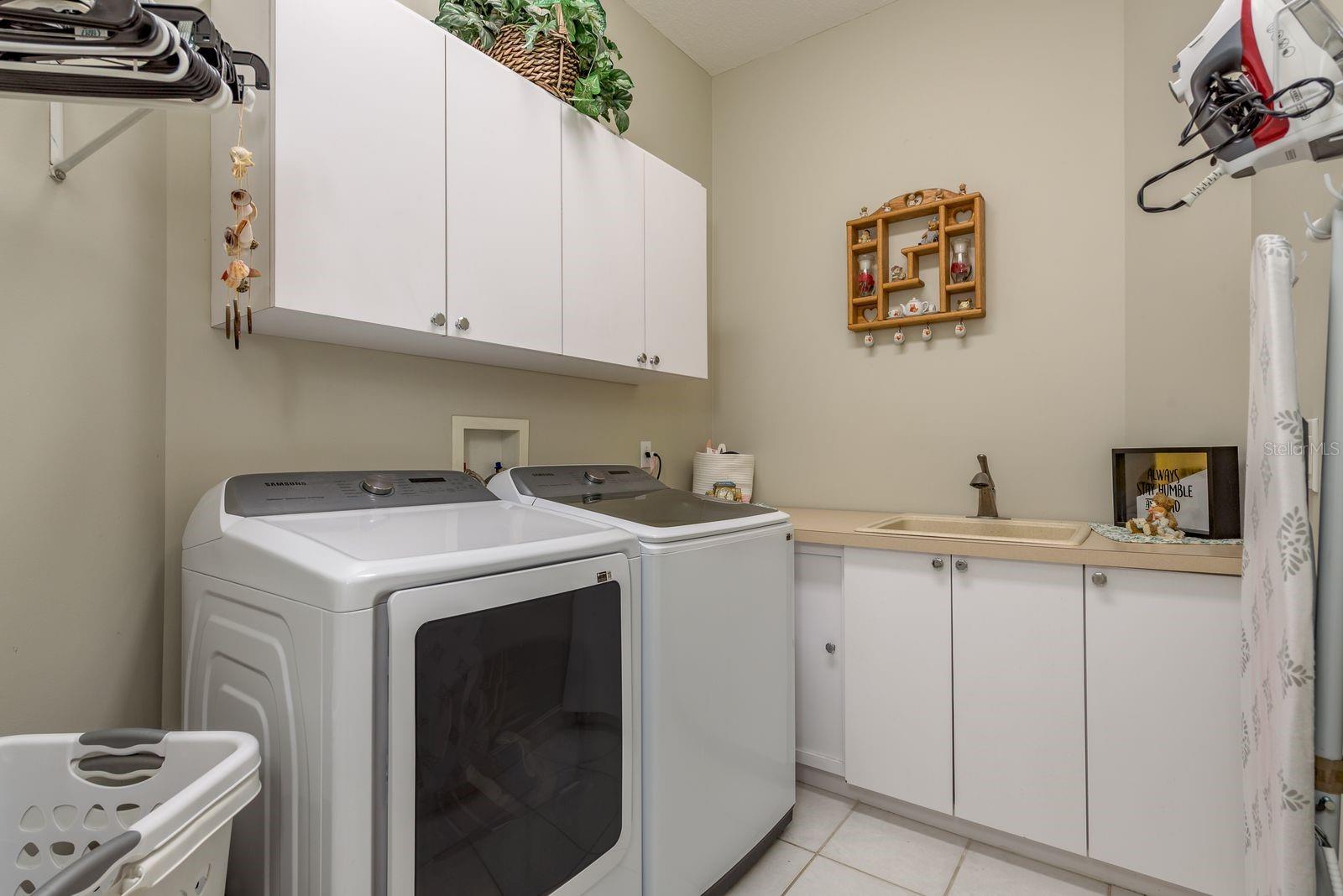 RIVIERA - Residential