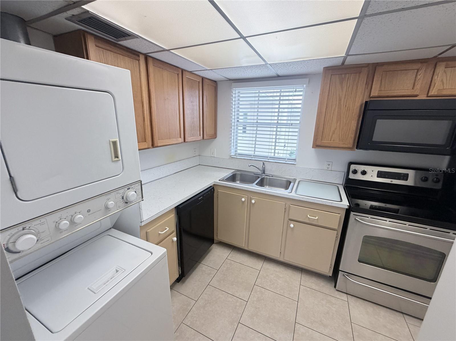 2727 75TH STREET W 7A15
