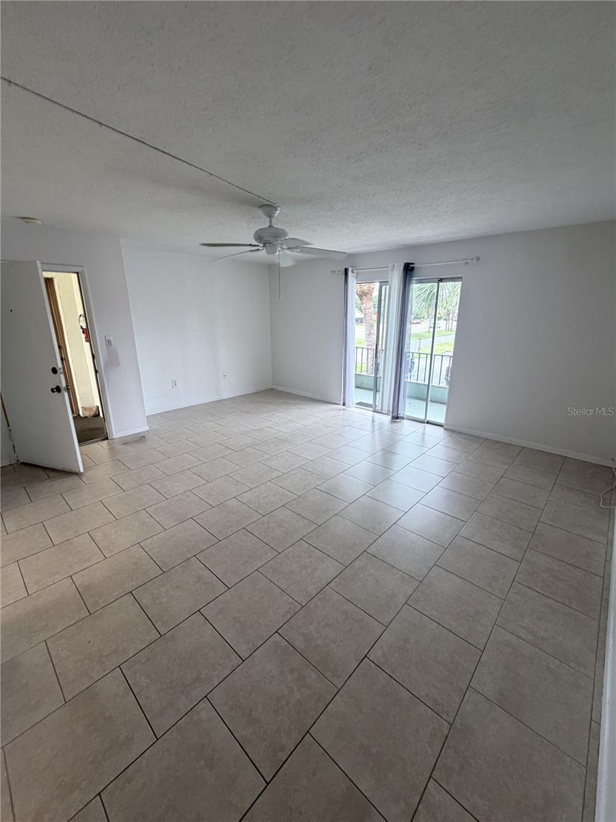 2727 75TH STREET W 7A15