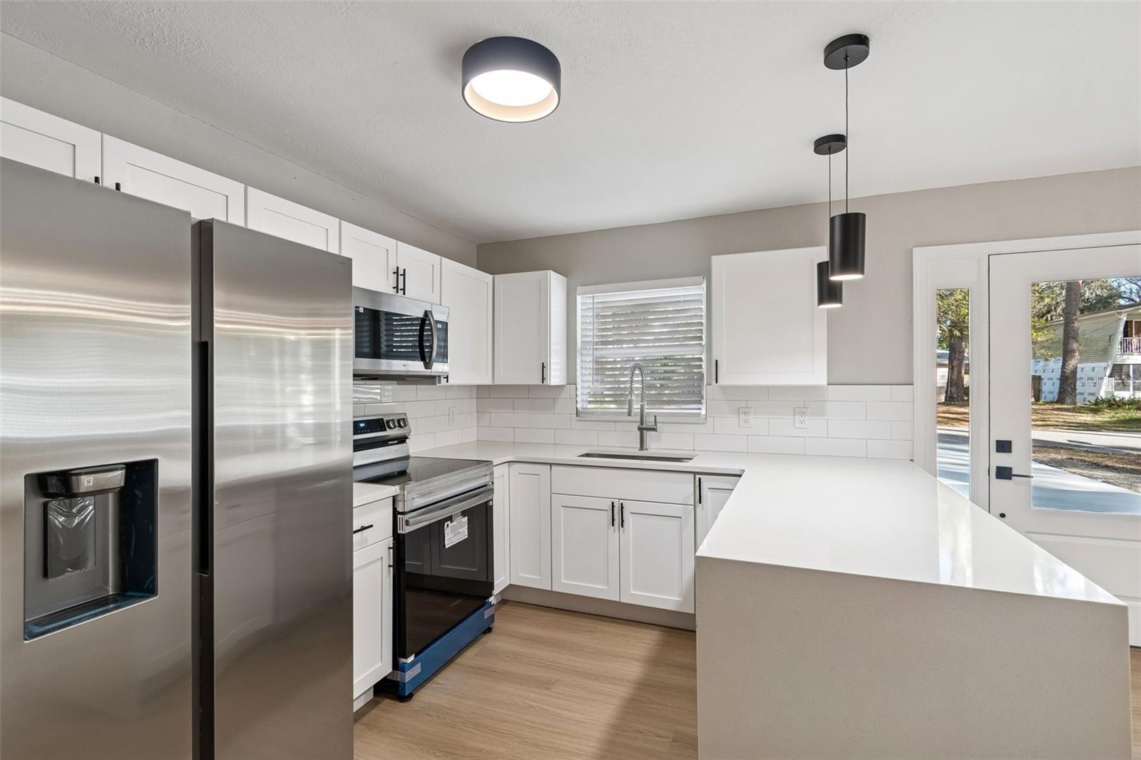 GULF COAST ESTATES - Residential