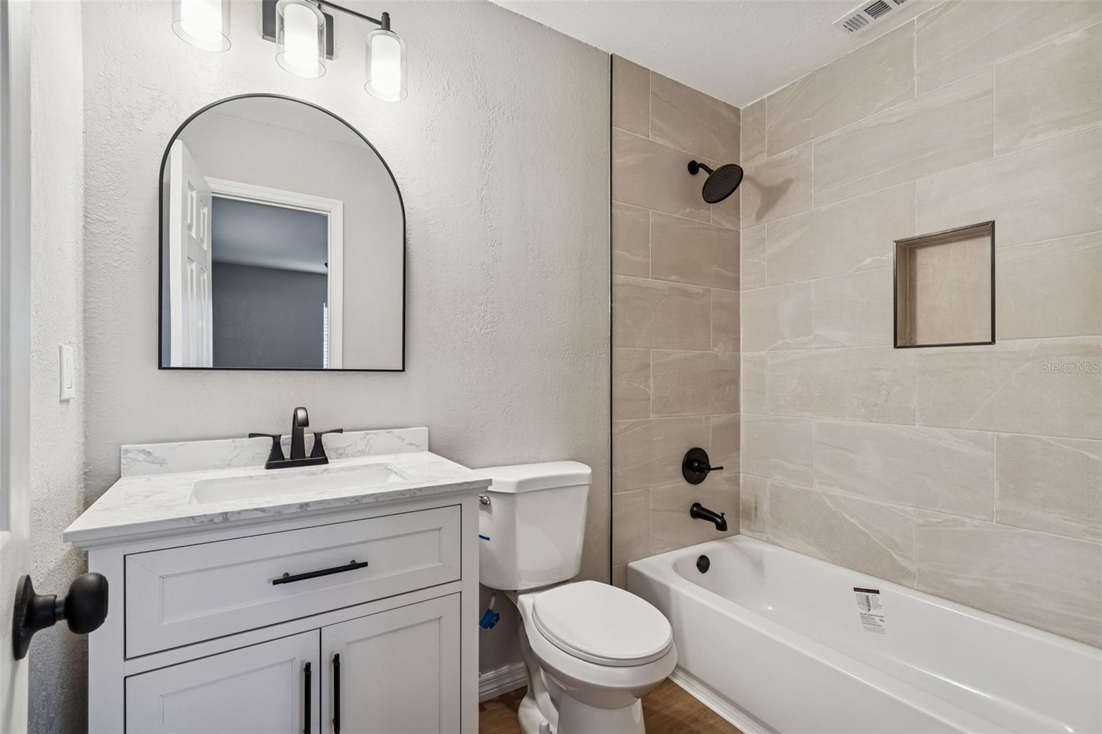 GULF COAST ESTATES - Residential