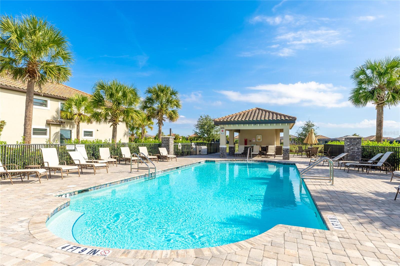 VERANDA VI AT LAKEWOOD NATIONAL PH III - Residential