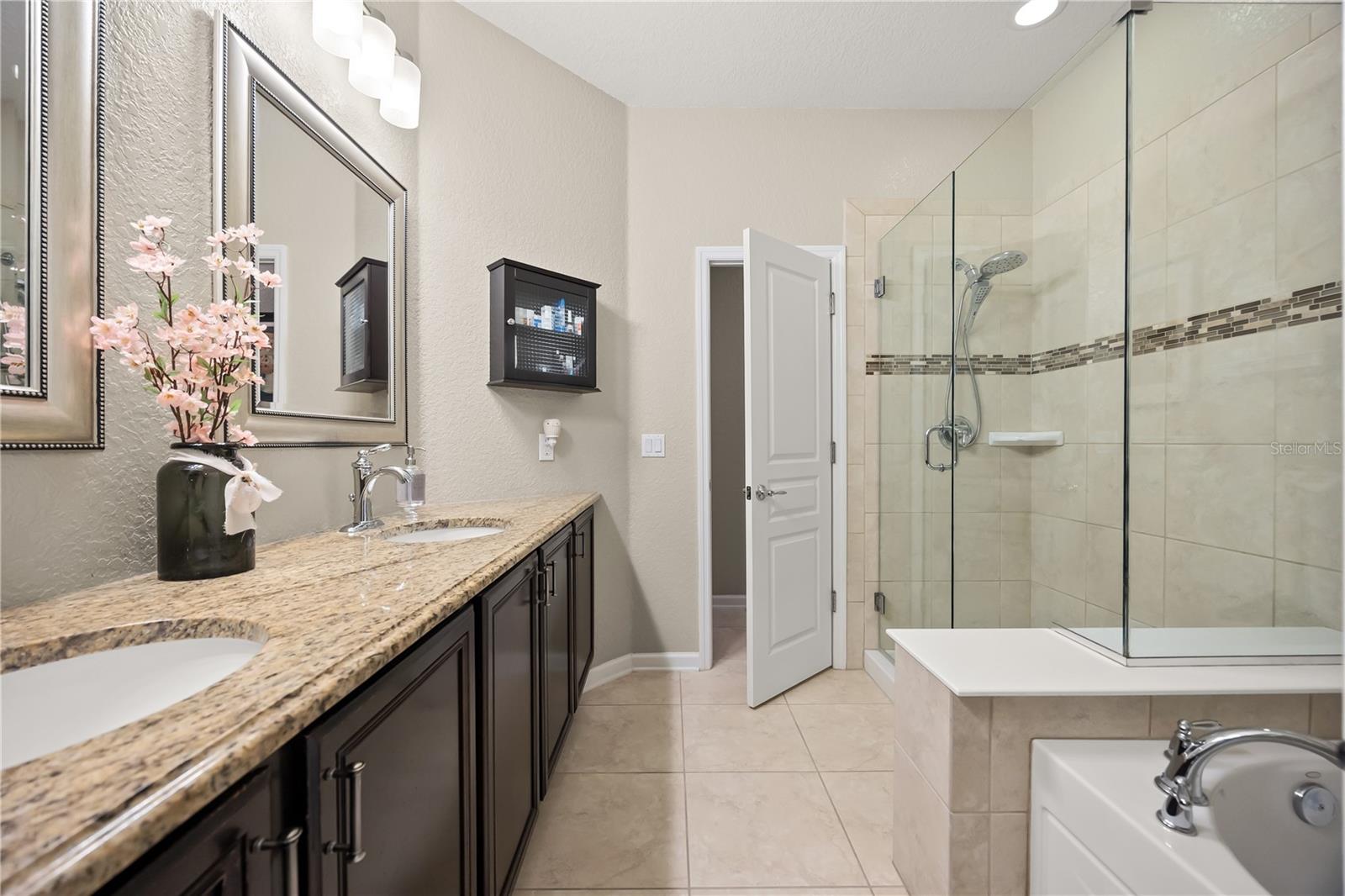 LAKE SAWYER SOUTH PH 01 - Residential