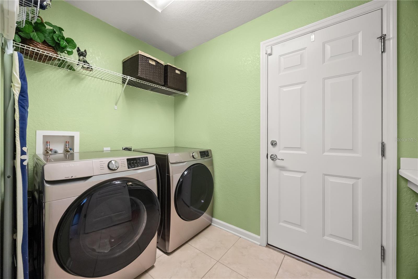 LAKE SAWYER SOUTH PH 01 - Residential