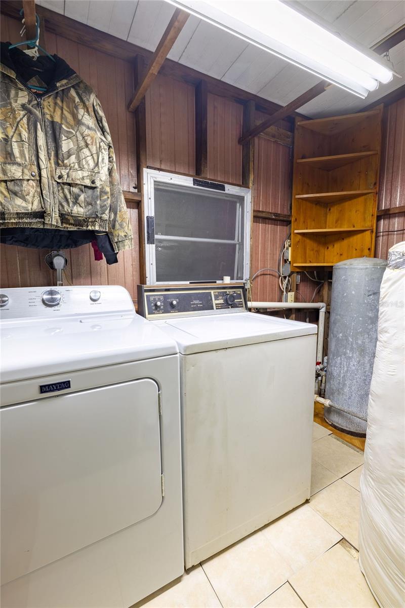 SILVER LAKES ACRES UN 01 - Residential