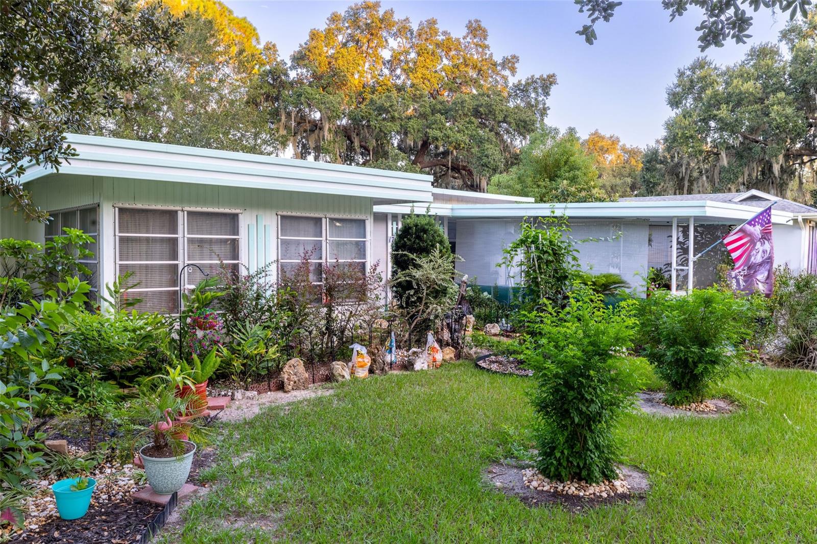 SILVER LAKES ACRES UN 01 - Residential