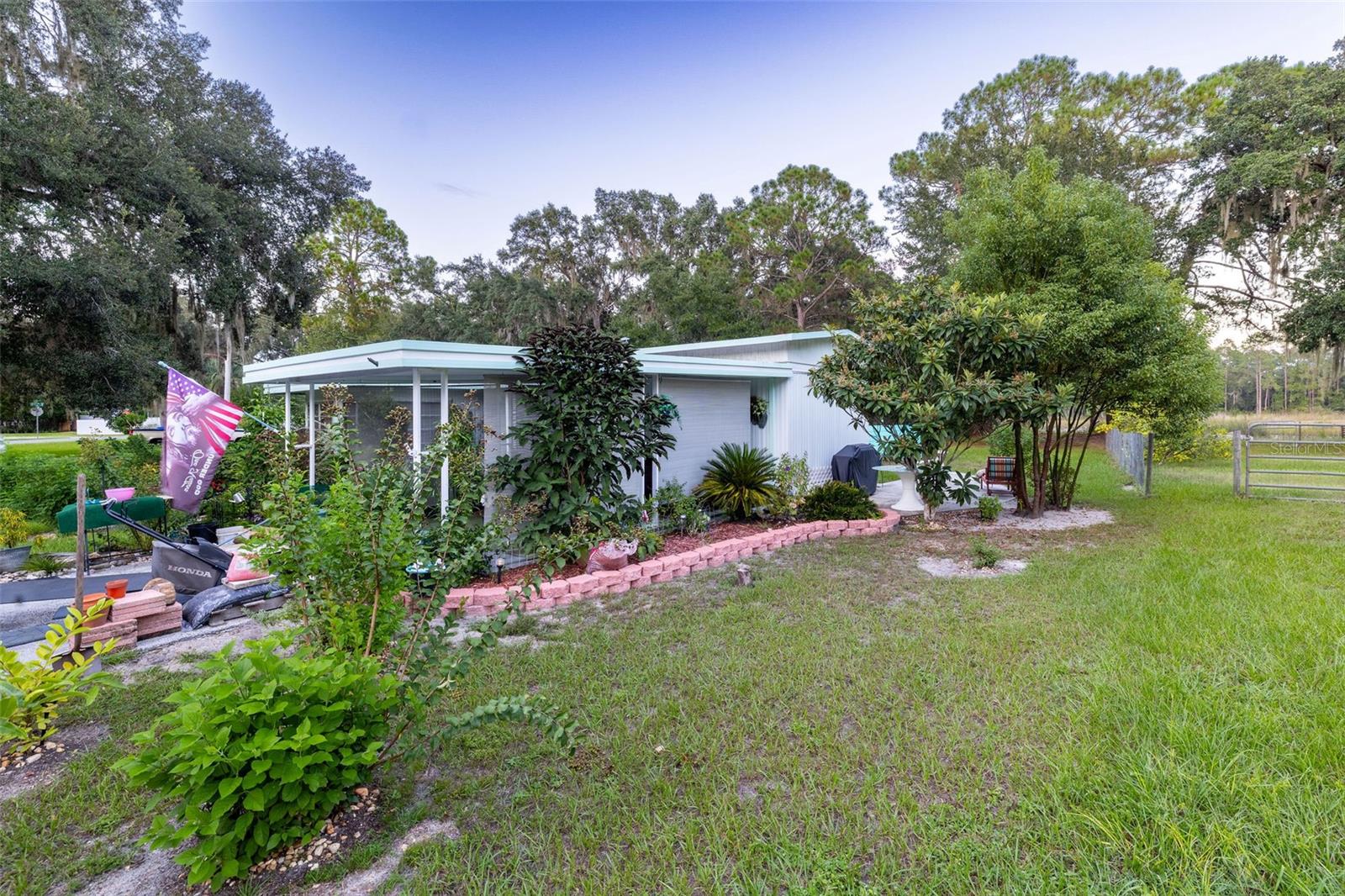 SILVER LAKES ACRES UN 01 - Residential